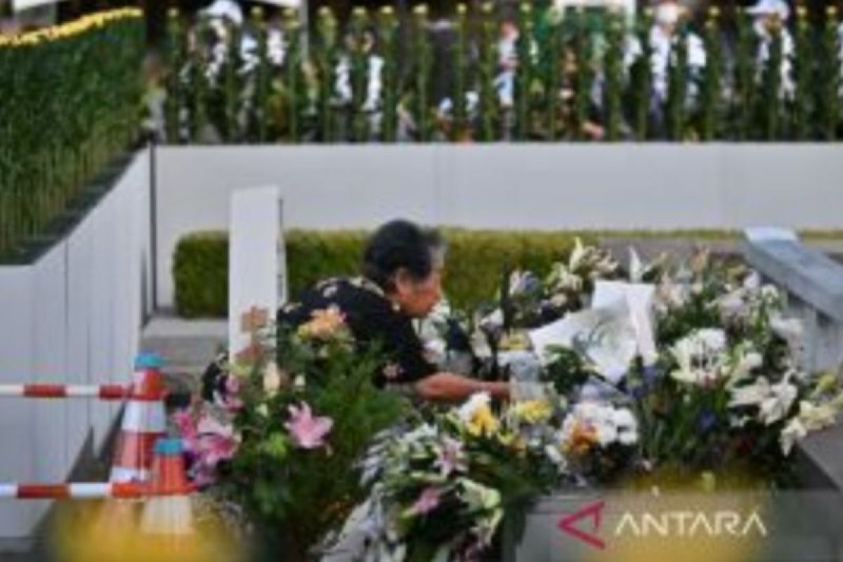Konsekuensi bom atom Hiroshima juga Nagasaki: Korban dan juga kehancuran masif
