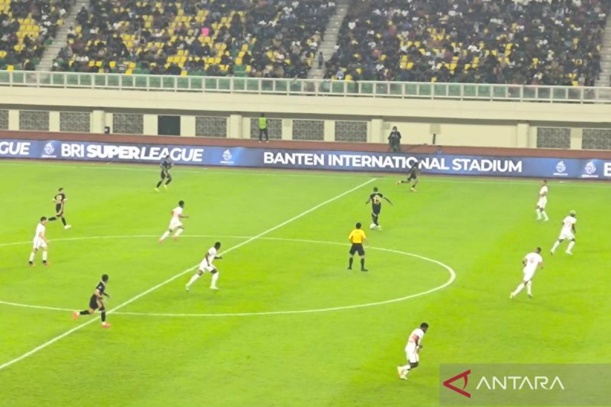 Dewa United menyerah 1-3 terhadap Malut United dalam area kandang baru