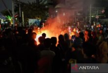 Situasi terkini pada Jalan Otista, plang rambu lalu lintas jadi sasaran demonstran