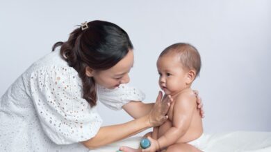 Manfaat Skin to Skin Contact bagi ibu kemudian juga bayi baru lahir
