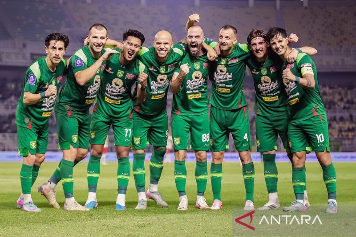 Persebaya tak akan ubah gaya permainan ketika hadapi Persib Bandung