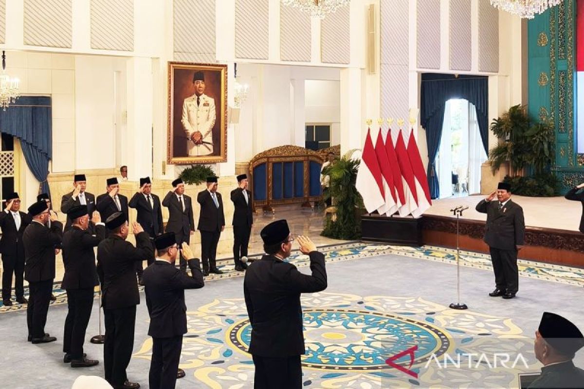 Apa itu reshuffle kabinet? Hal ini adalah pengertian kemudian juga dasar hukumnya