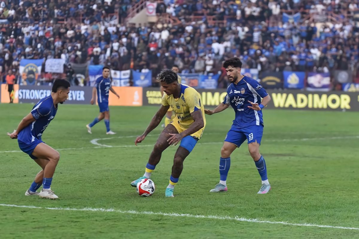Jadwal lengkap Persib Bandung pada bulan September 2025