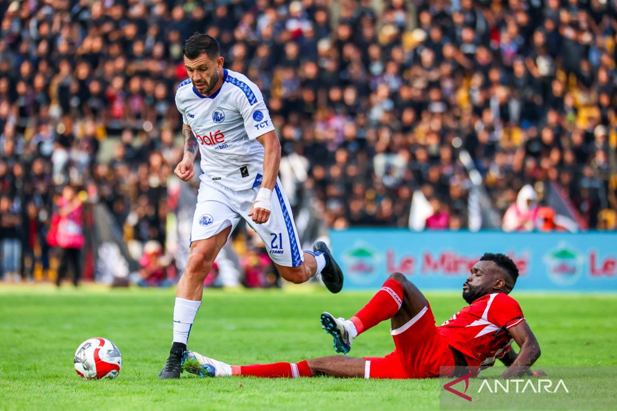Prediksi pertandingan Arema vs Dewa United pada pekan ke-5 Super League
