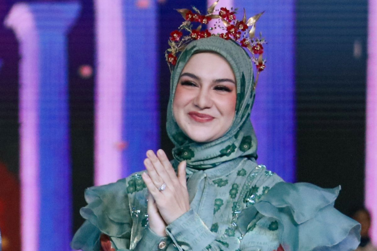 8 Tren gaya hijab yang dimaksud yang dimaksud ‘hits’ ke tahun 2025