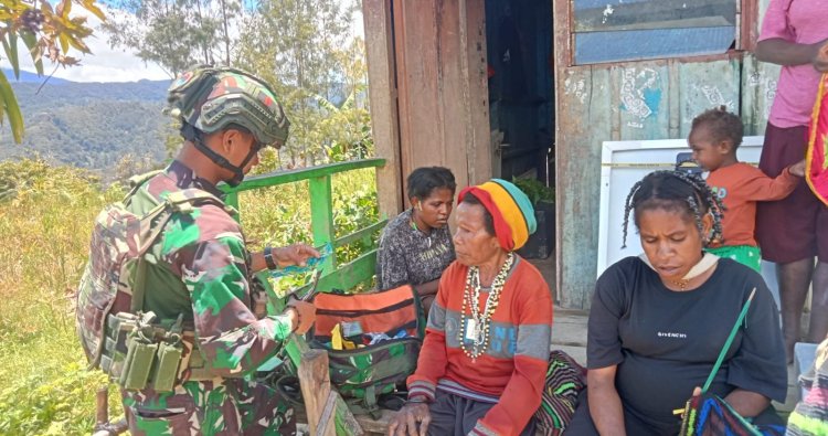 Satgas Yonif 113/JS Hadirkan “Jaya Sakti Sehat”, Layanan Kepuasan Door to Door ke Pedalaman Agapa