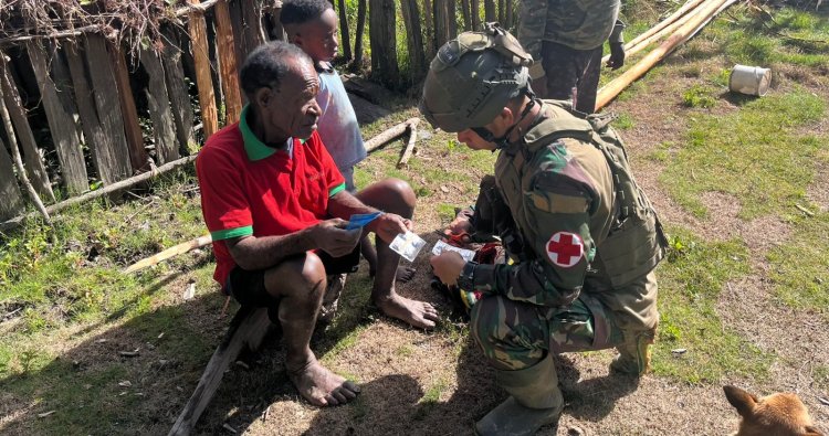 Dekatkan Hati, Sehatkan Negeri: Satgas Yonif 732/Banau Gelar Pelayanan Aspek Aspek Kesehatan Gratis di Pedalaman Marilaukin