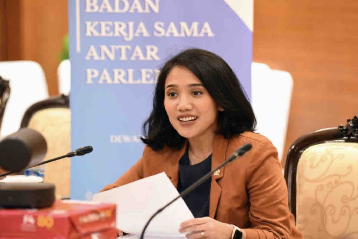 Profil Puteri Komarudin, sosok yang digunakan mana diisukan akan jadi menpora baru