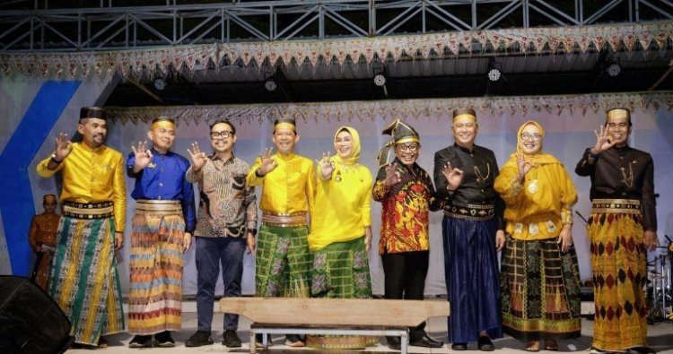 Dibalik Gemerlap Festival Barru: Kritik Tajam menghadapi Fokus Anggaran kemudian Persiapan Instan Warisan Adab Emas