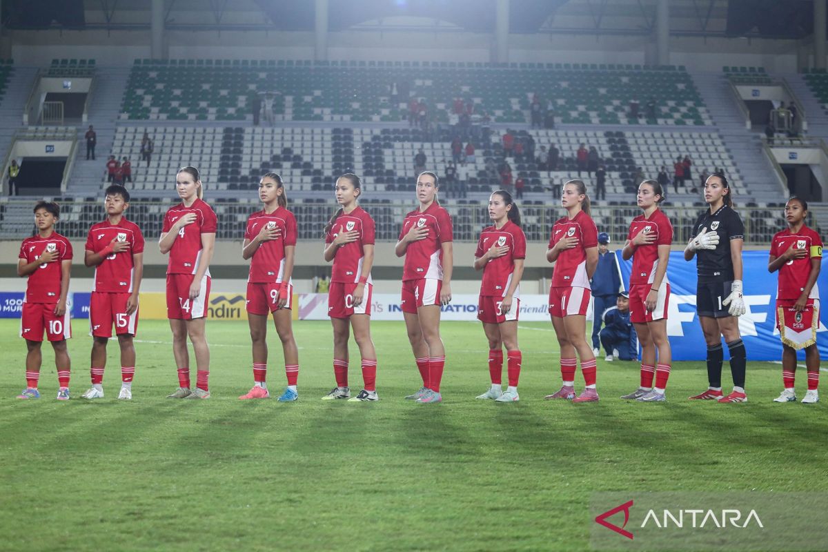 Besok, timnas sepak bola putri Indonesia mulai bermain ke SEA Games
