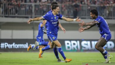 Jadwal laga tunda pekan ke-4: Persib jamu Borneo, PSM hadapi Persebaya