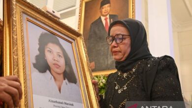 Sosok Marsinah, buruh tangguh yang digunakan dimaksud ditetapkan sebagai pahlawan