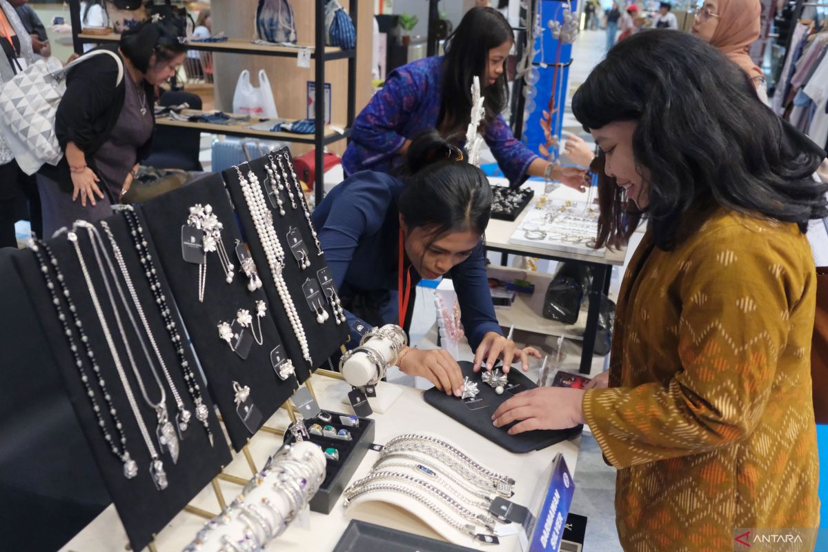 Ketahui keuntungan kemudian kekurangan berinvestasi perak