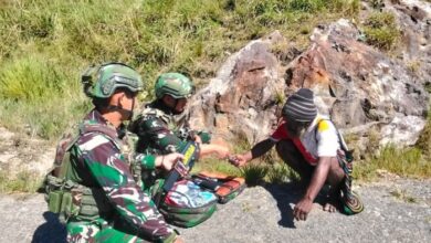 Satgas Yonif 142: Sentuhan Humanitarian di Pedalaman Papua
