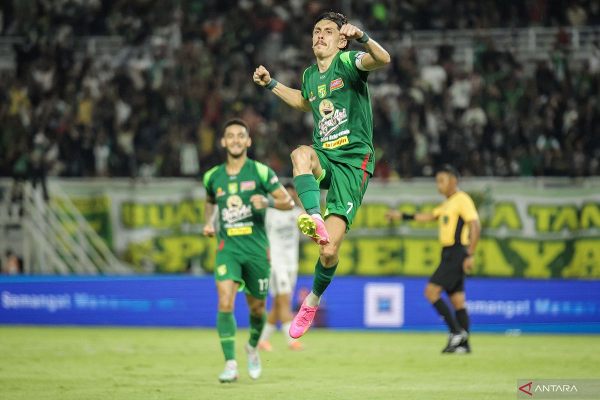 Persebaya perpanjang kontrak Francisco Rivera tiga tahun