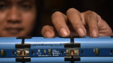 Hal ini aspek asal-mula kemudian menyimpan dari penyimpan daya lithium sanggup jadi meledak 