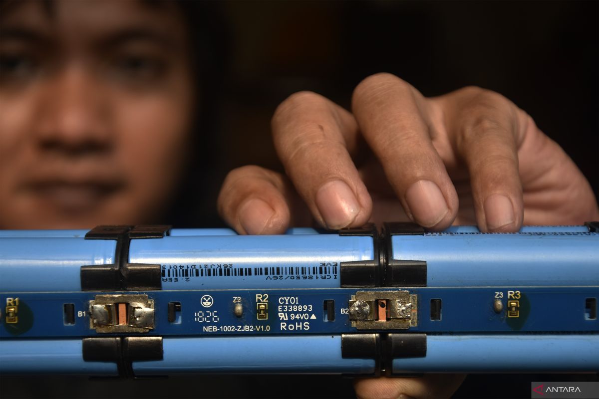 Hal ini aspek asal-mula kemudian menyimpan dari penyimpan daya lithium sanggup jadi meledak