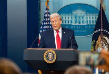 Trump akan kenakan tarif 25 persen pada hasil otomotif, kayu, sesudah itu farmasi Korsel