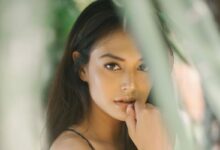 Profil Aurelie Moeremans, aktris pada balik buku memoar “Broken Strings”