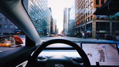 Tesla ubah nama perangkat lunak bantuan pengemudi miliknya pada China