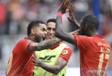 Persija lepas tujuh pemain