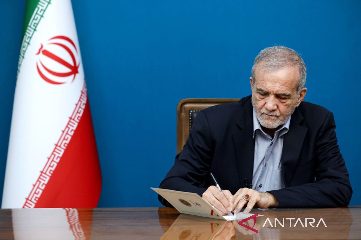 Pezeshkian: Iran tak gentar pertahankan hak-haknya