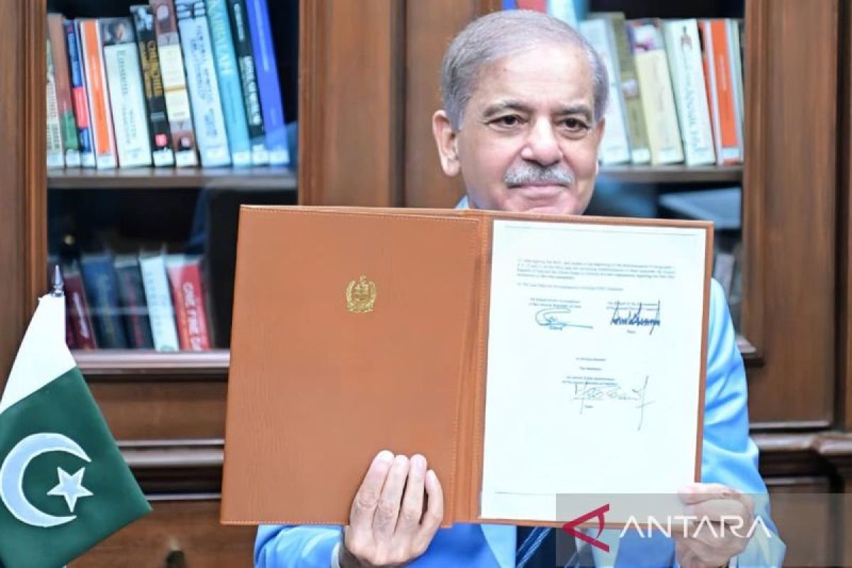 PM Sharif tegaskan “persaudaraan” Pakistan-Iran