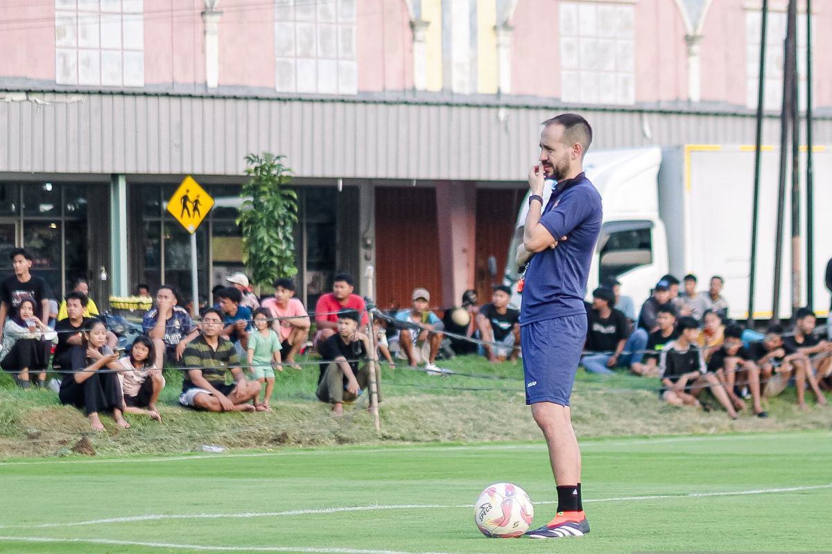 Mario Lemos bidik target membesar setelahnya kembali dipercaya Persijap