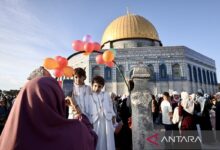 negara negara Israel perketat akses, tambahan lanjut dari 60 ribu jamaah Jumatan dalam Al Aqsa