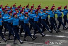 Album Asia: Nepal peringkat perlombaan peringatan tegas keras Hari Republik