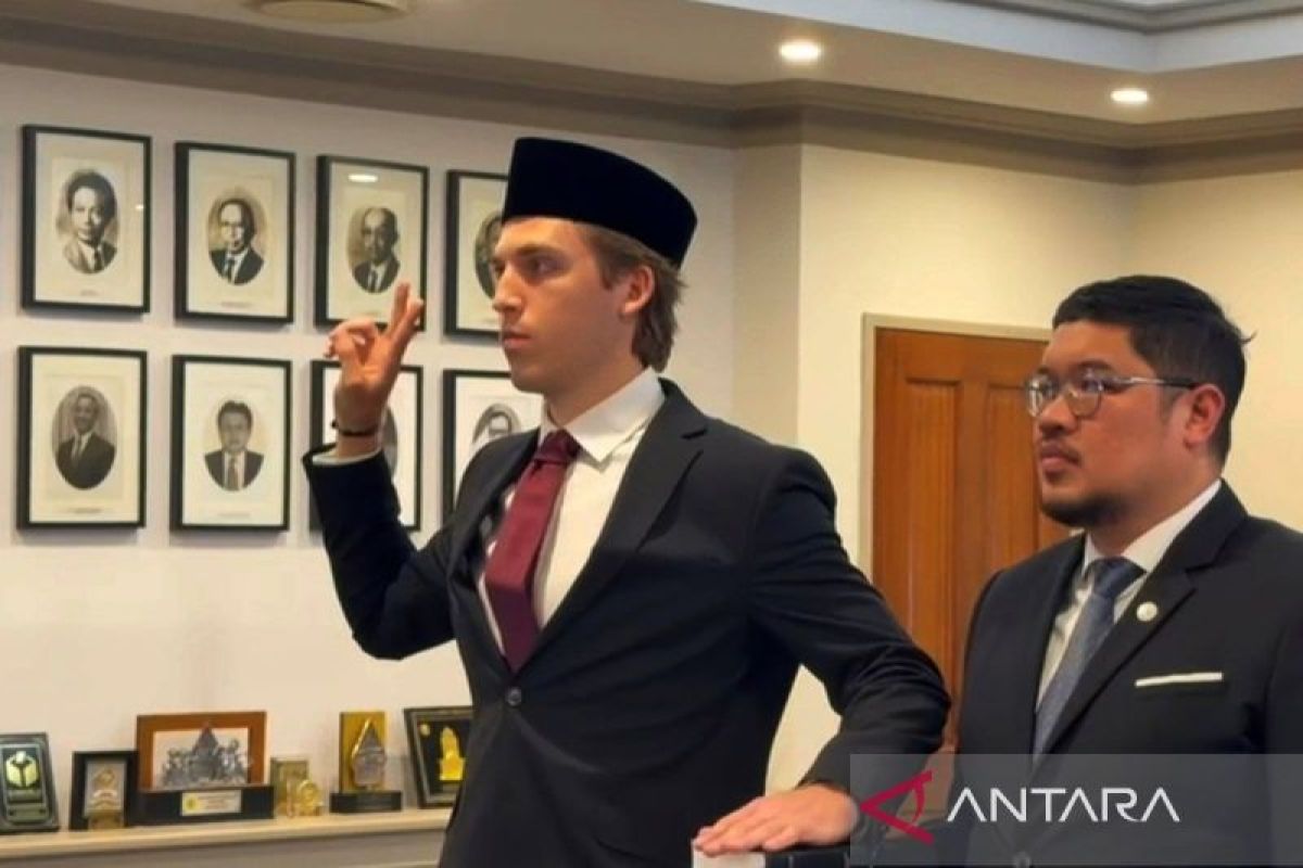 Vickery resmi jadi WNI, Presiden titip mimpi Piala Planet 2030