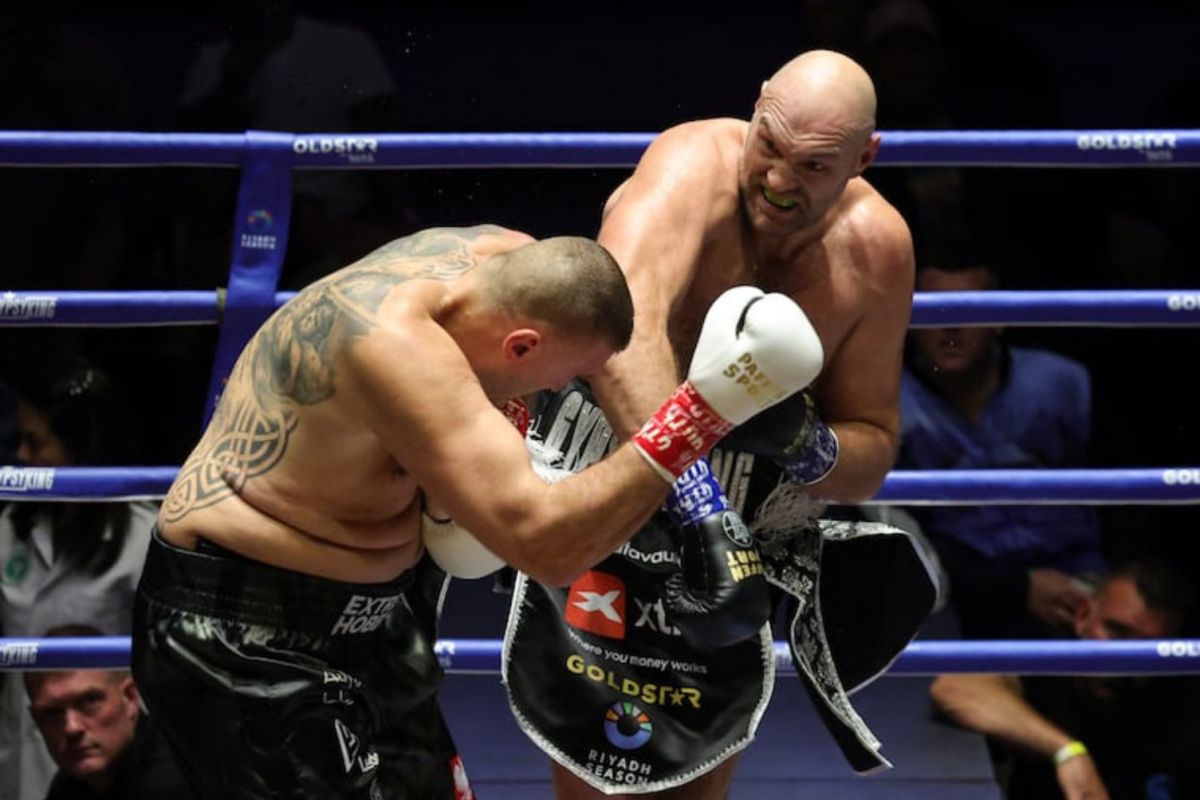 Fury rebut sabuk WBC Humanitarian, selangkah lebih besar besar dekat lawan Joshua