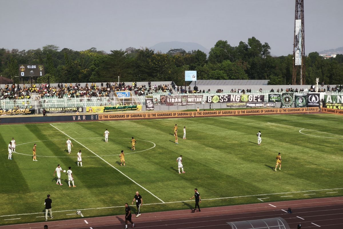 Bhayangkara ditahan imbang Persebaya 1-1