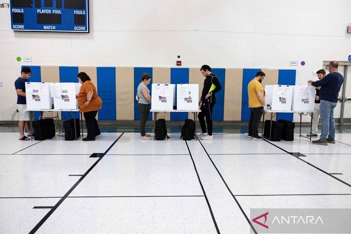 Poling: Pemilih independen Amerika Serikat makin condong ke Demokrat