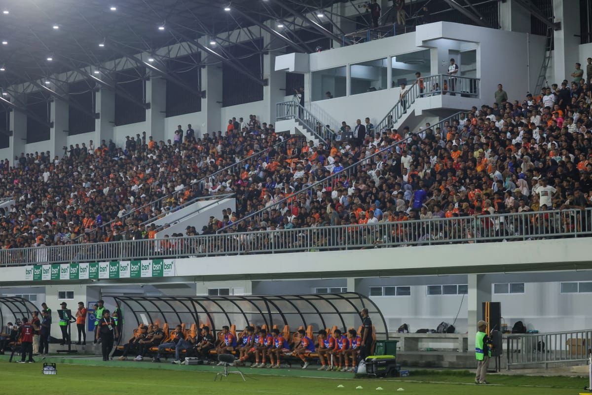 Persiraja imbau penonton tak merokok pada stadion selama laga berjalan