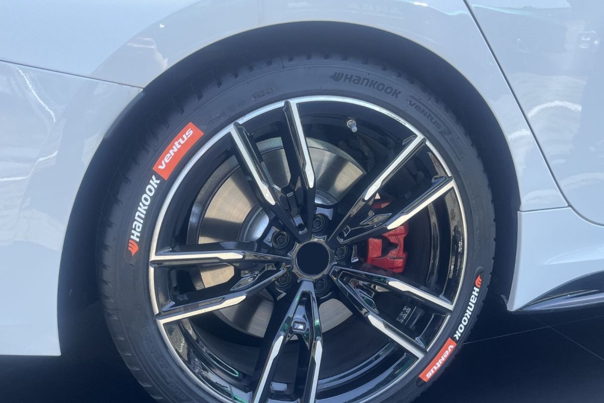 Hankook hadirkan Ventus evo untuk mobil premium & performa besar