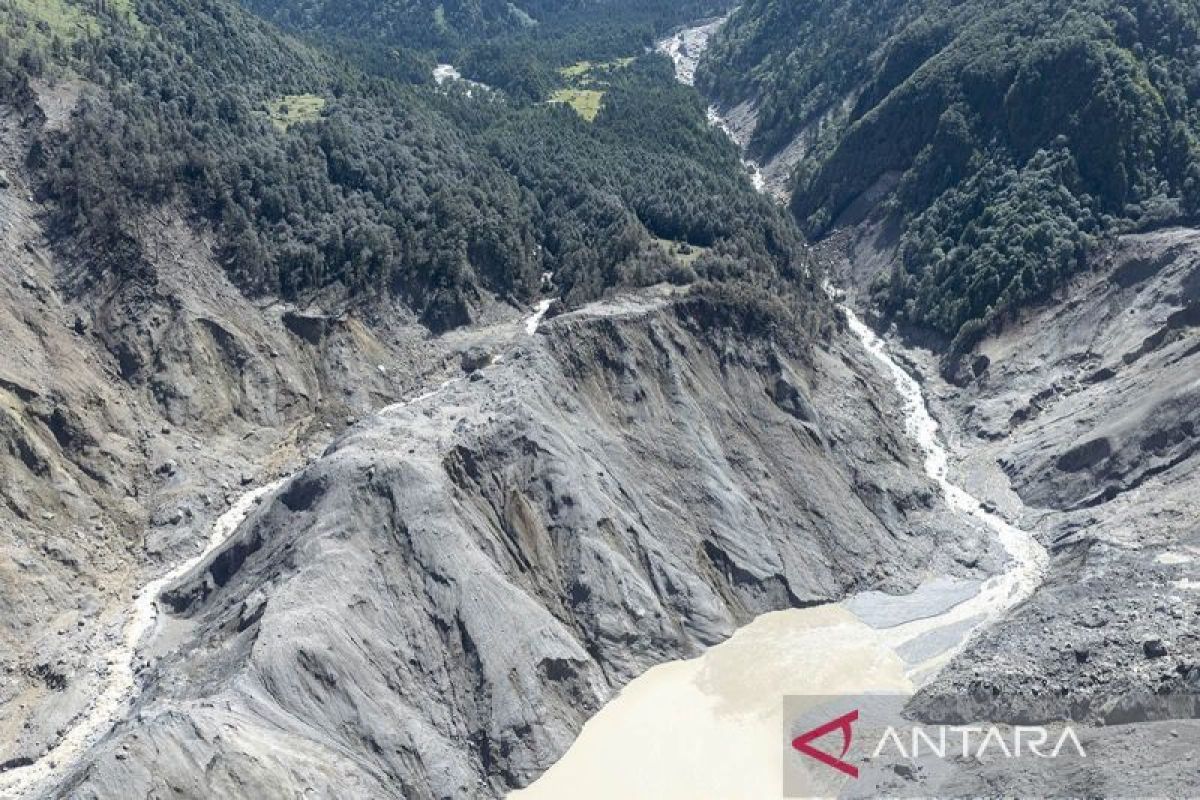 Korban tewas akibat tanah longsor dalam Tibet China capai 43 pemukim